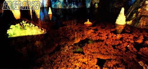 珊瑚瑤池&mdash;&mdash;三絕之一