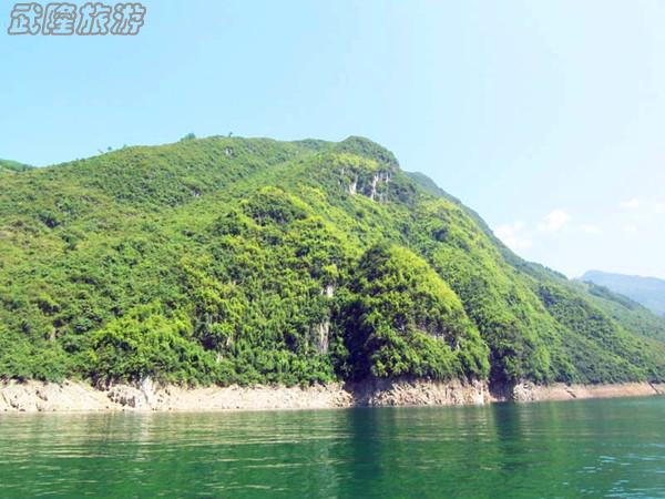 芙蓉江景點(diǎn)之&ldquo;青蟒過(guò)江&rdquo;