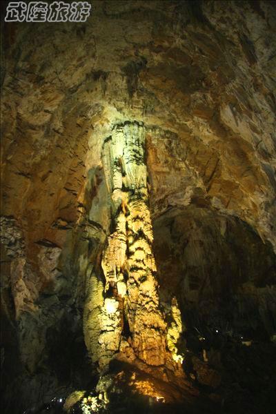 芙蓉洞景點(diǎn)之“擎天一柱”