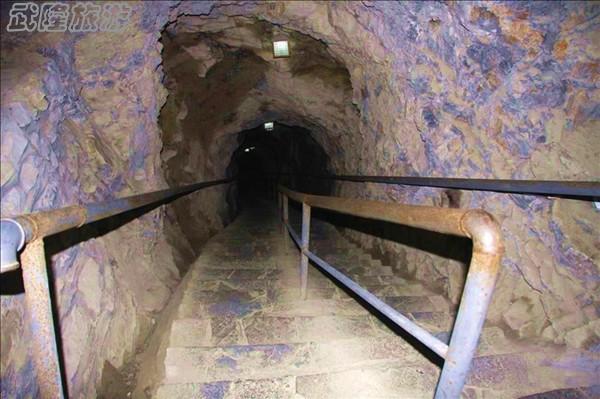 龍水峽地縫景點之&ldquo;時空隧道&rdquo;