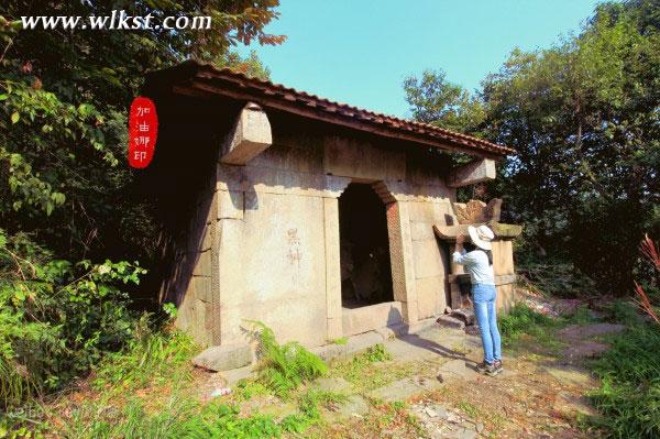 武隆旅游首席探索官下地獄闖石寺尋寶藏&mdash;&mdash;大石箐石林寺