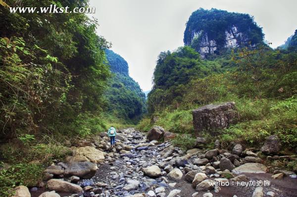 烏木、化石隨地?fù)欤貞c無人峽谷大冒險(xiǎn)（完整版）&mdash;&mdash;【女漢紙武隆秘境探險(xiǎn)記】第十四節(jié)