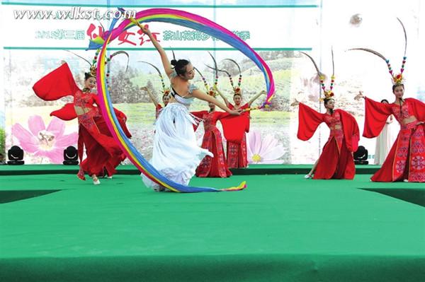 開幕式的表演十分精彩