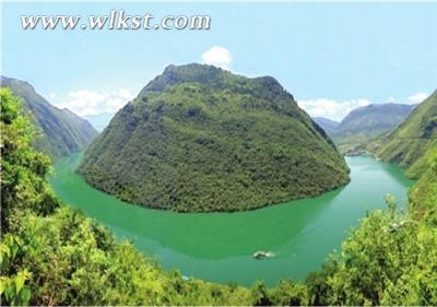 遠(yuǎn)眺芙蓉江