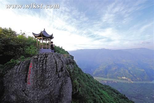 武隆&ldquo;仙女&rdquo;曼妙舞翩翩 &ldquo;白馬&rdquo;奮蹄再揚(yáng)鞭