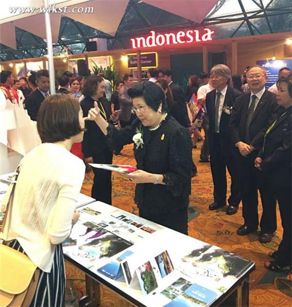 泰國(guó)國(guó)家旅游局副局長(zhǎng)Dr. Chawanee親臨第20屆泰國(guó)出境旅游博覽會(huì)現(xiàn)場(chǎng)了解武隆旅游產(chǎn)品