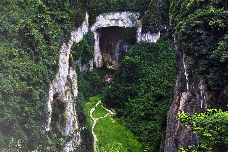 《極限挑戰(zhàn)5》重慶武隆解壓之旅 雷佳音&ldquo;崩潰&rdquo;宋小寶腿軟