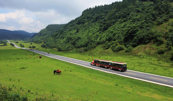 《極限挑戰(zhàn)5》重慶武隆解壓之旅 雷佳音&ldquo;崩潰&rdquo;宋小寶腿軟